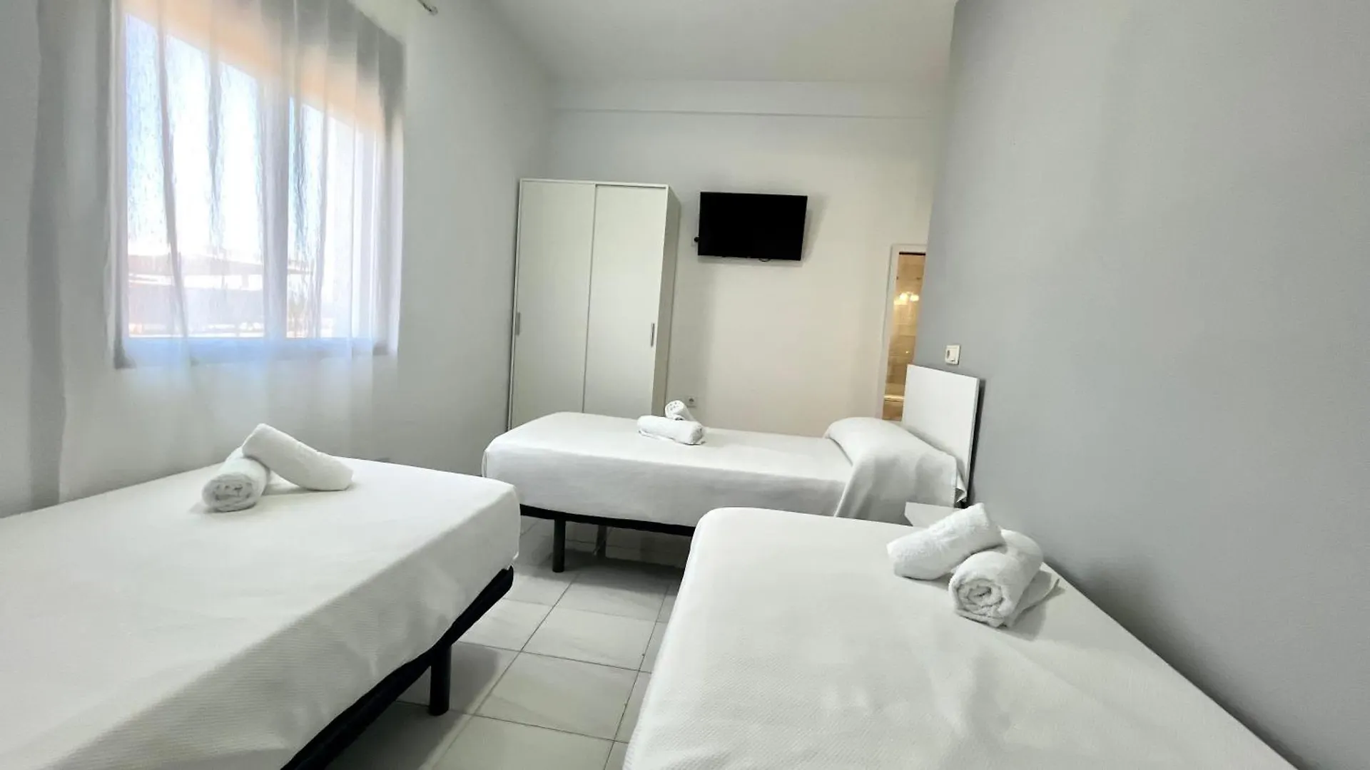 Hostal Carlos III Aldea Quintana 0*,  Spain